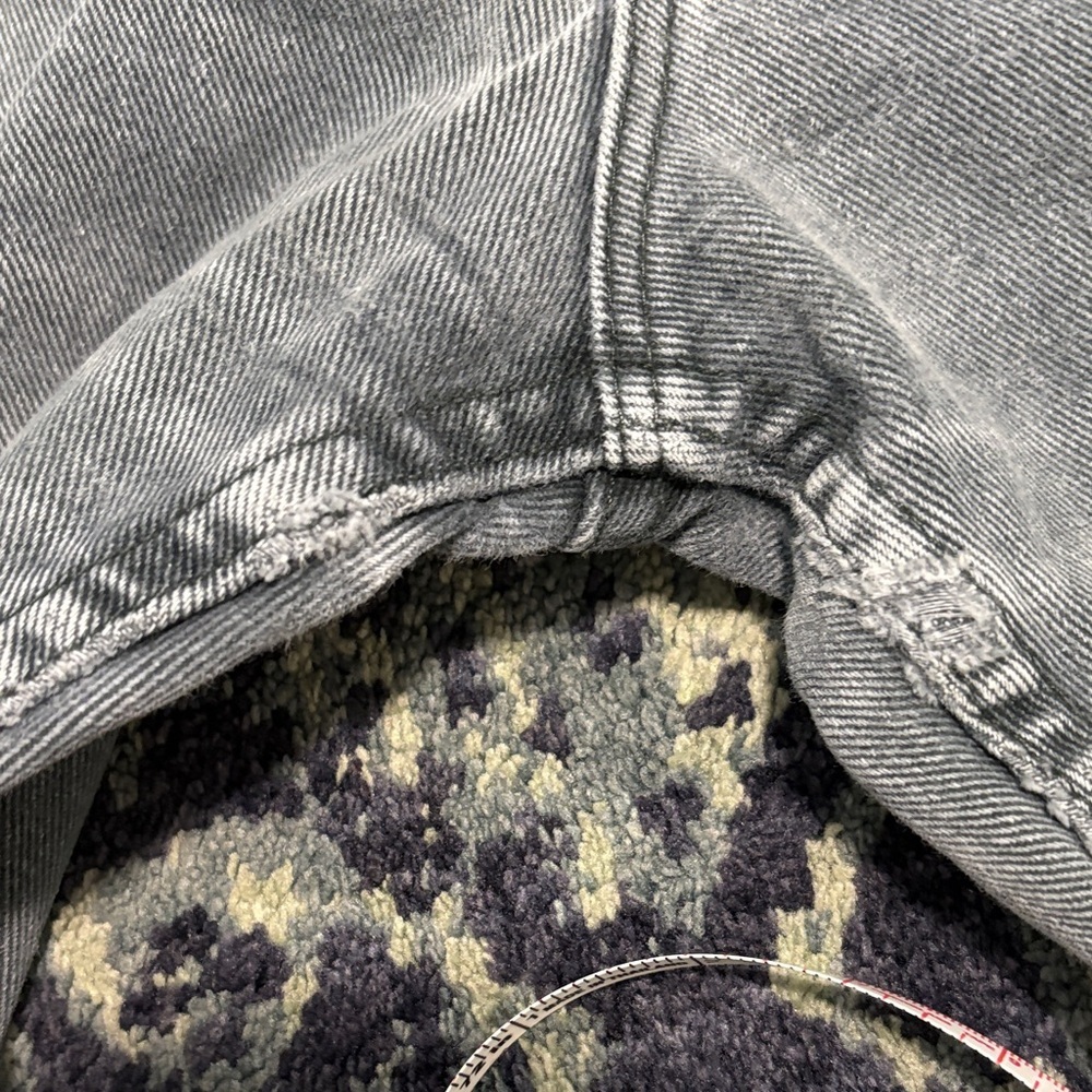 Vintage Women’s Gray Jeans - Picture 6 of 6